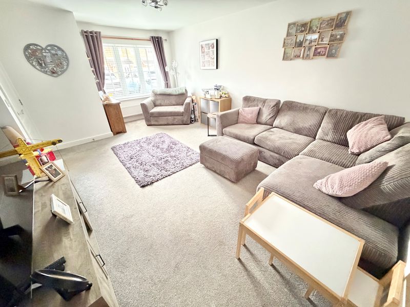 Longbank Court Rossmore
